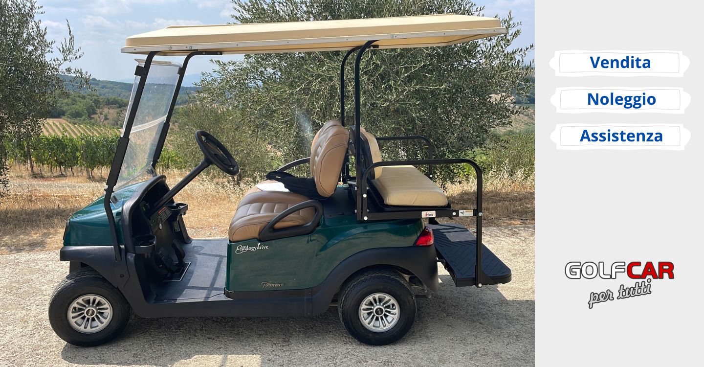 Golf car quattro posti fra vigneti e olivi per le visite in cantina